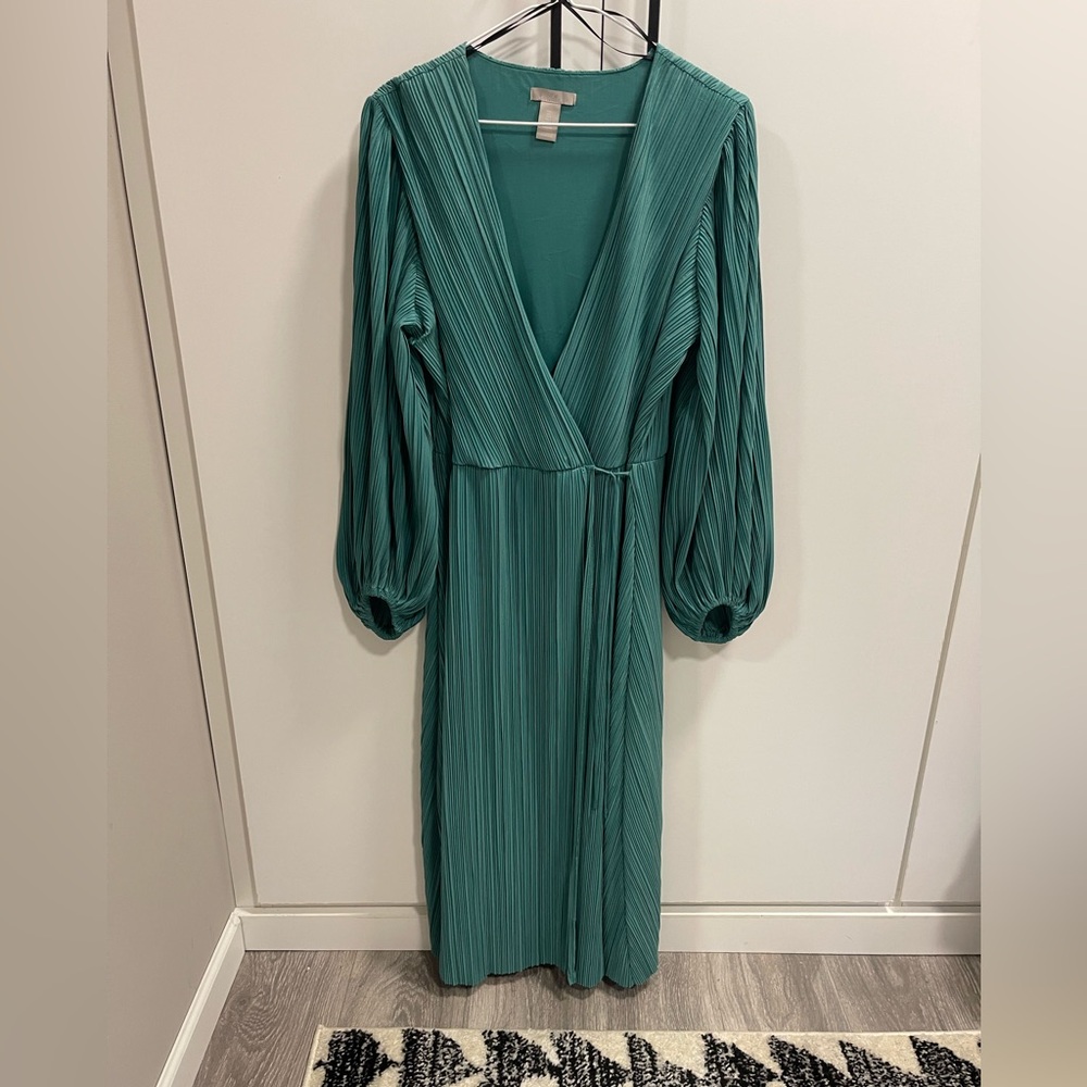 H&M Green Pleated Wrap Midi Dress